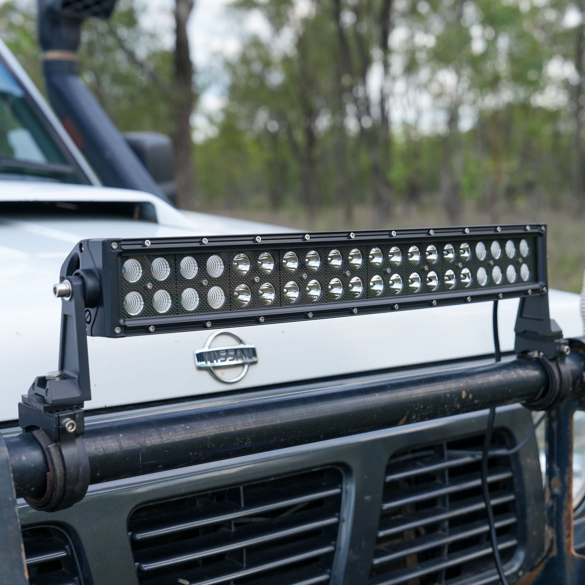 HuntLite 22″ Red or Red/White LED Hunting Light Bar – Dual Row