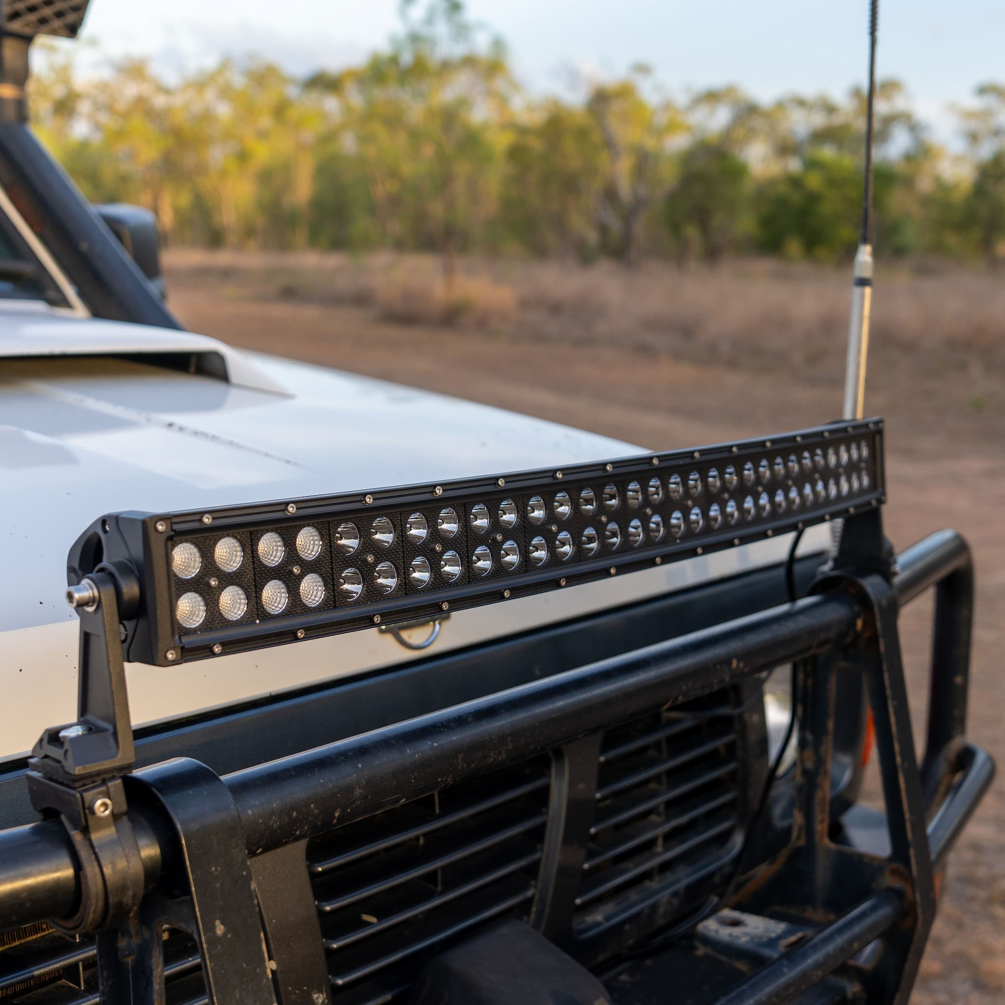 HuntLite 32″ Red or Red/White LED Hunting Light Bar – Dual Row